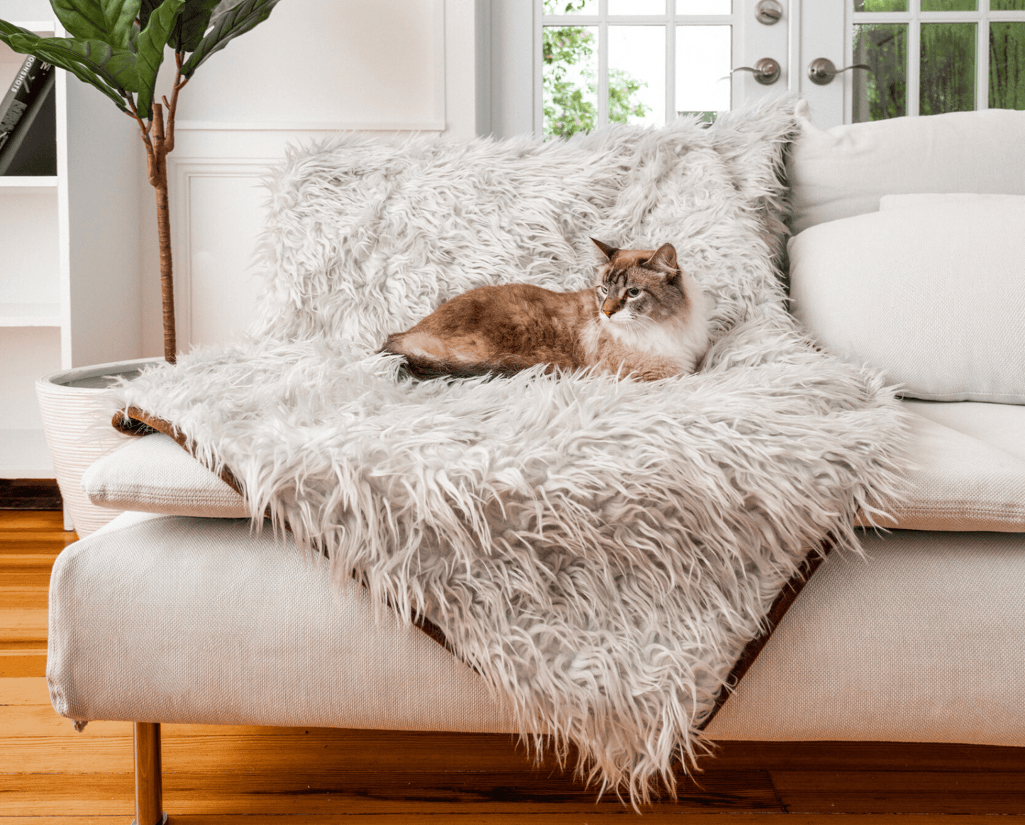 SnuggleShield™ – Luxe & Waterdichte Katten Deken